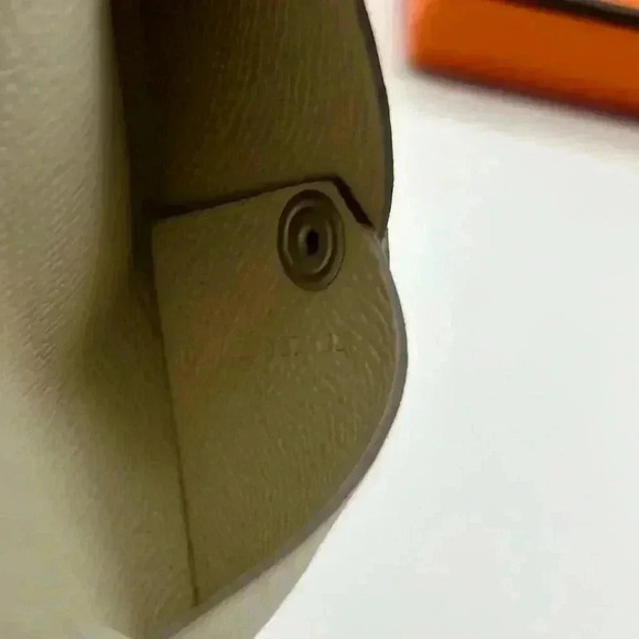 Hermes Calvi Card Holder coin purse Epsom off white Craie new in box - Picture 15 of 15